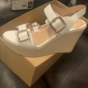 27 Edit White leather sandal new